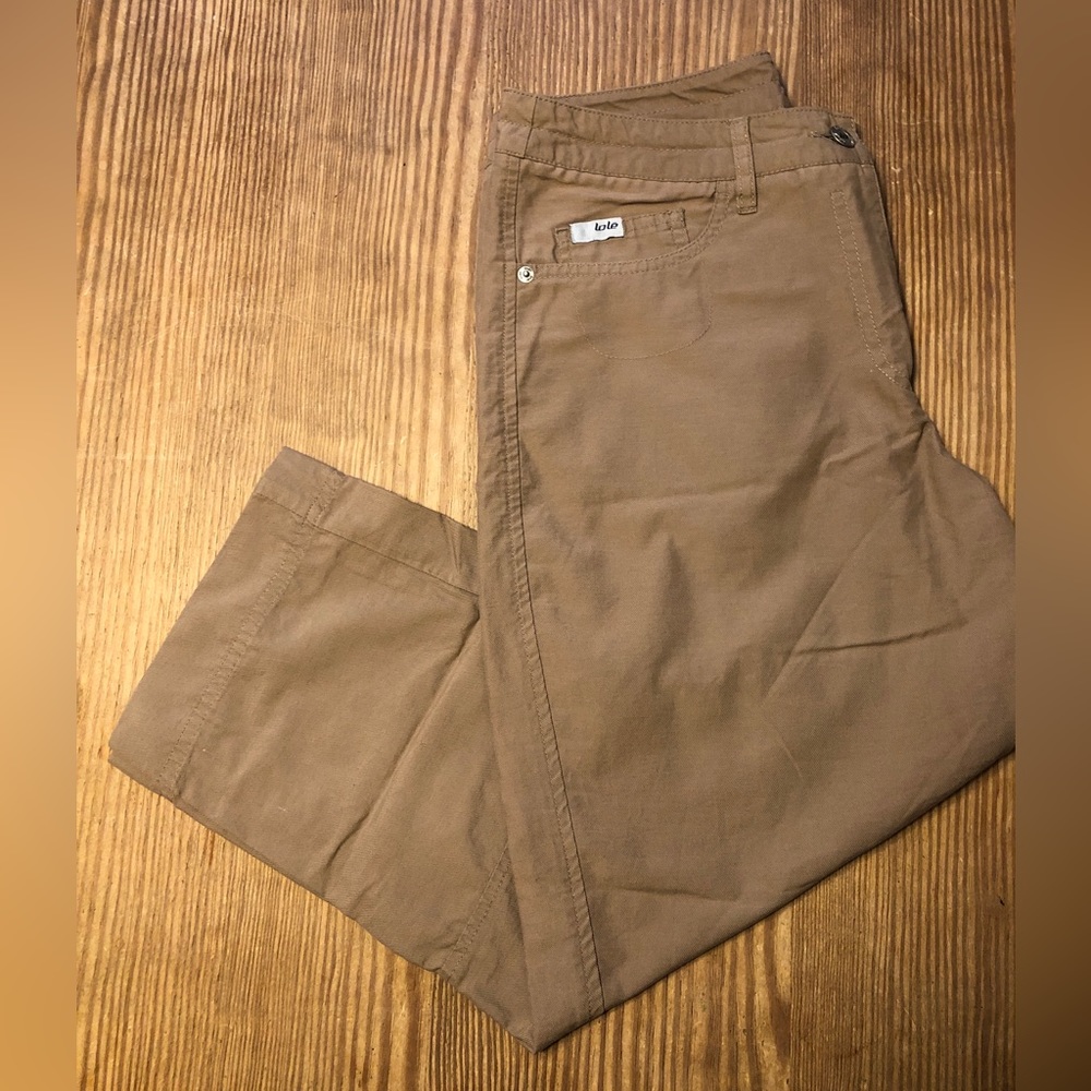 Lole ladies sz 8 crop pants. Very good condition.